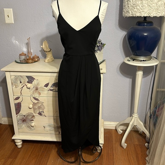 NWT Lulus Party Dress - Picture 3 of 8